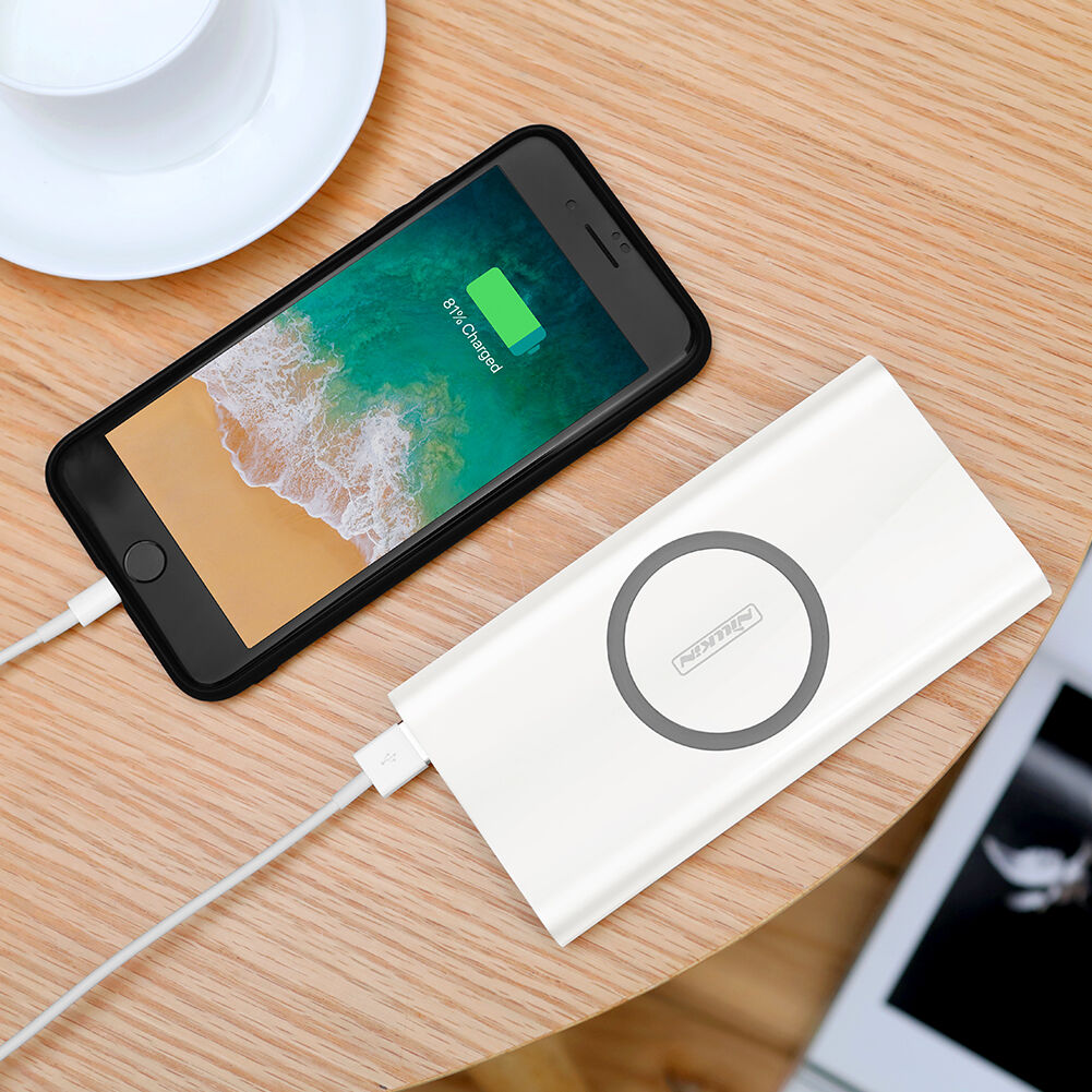 NILLKIN външна батерия 10000mAh с безжично зареждане - бяла