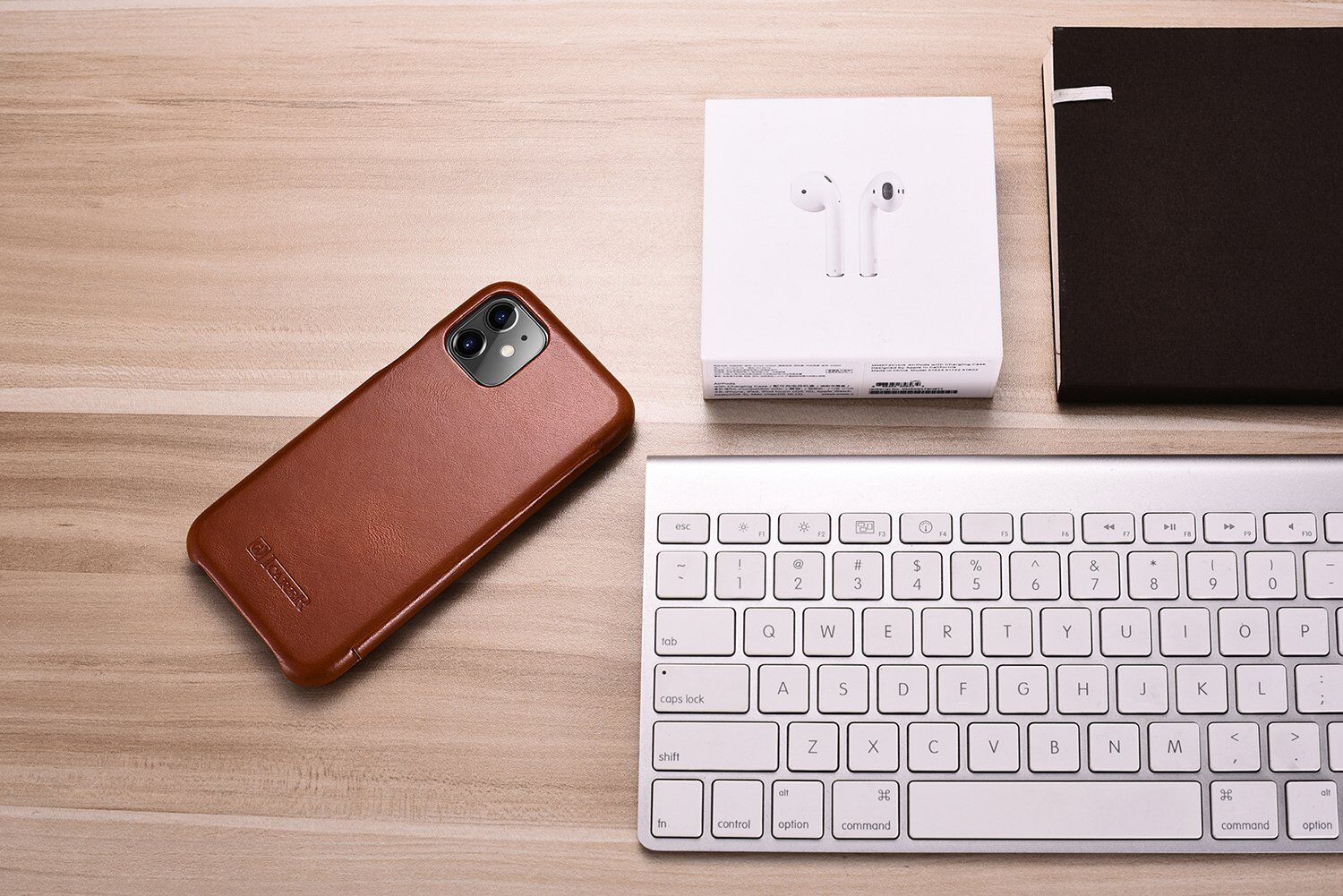 Icarer кожен флип калъф за iPhone 11 - цвят какао