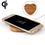 Луксозно Qi безжично зарядно устройство от бамбук за iPhone / 8 / 8 Plus - сърце