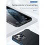 Кейс с текстура на въглеродни влакна и защитна рамка за iPhone 11 - сребърен