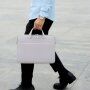 Просторна чанта с регулируема дръжка за iPad до 13" / MacBook до 14" - сива