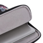 Чанта с десен на сини цветя за iPad до 11" / MacBook до 12" - черна