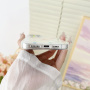 Гланцов калъф на точки и MagSafe за iPhone 16 Pro - ментов