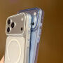 Прозрачен Кейс от твърда пластмаса със син MagSafe за iPhone 16 - чист
